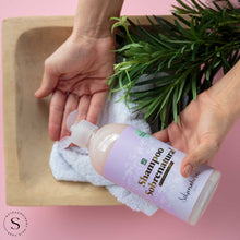 Cargar imagen en el visor de la galería, Shampoo sobrenatural con extractos naturales